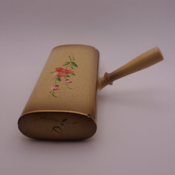 Vintage Lint Roller with Flower Pattern - Picture 5 of 11